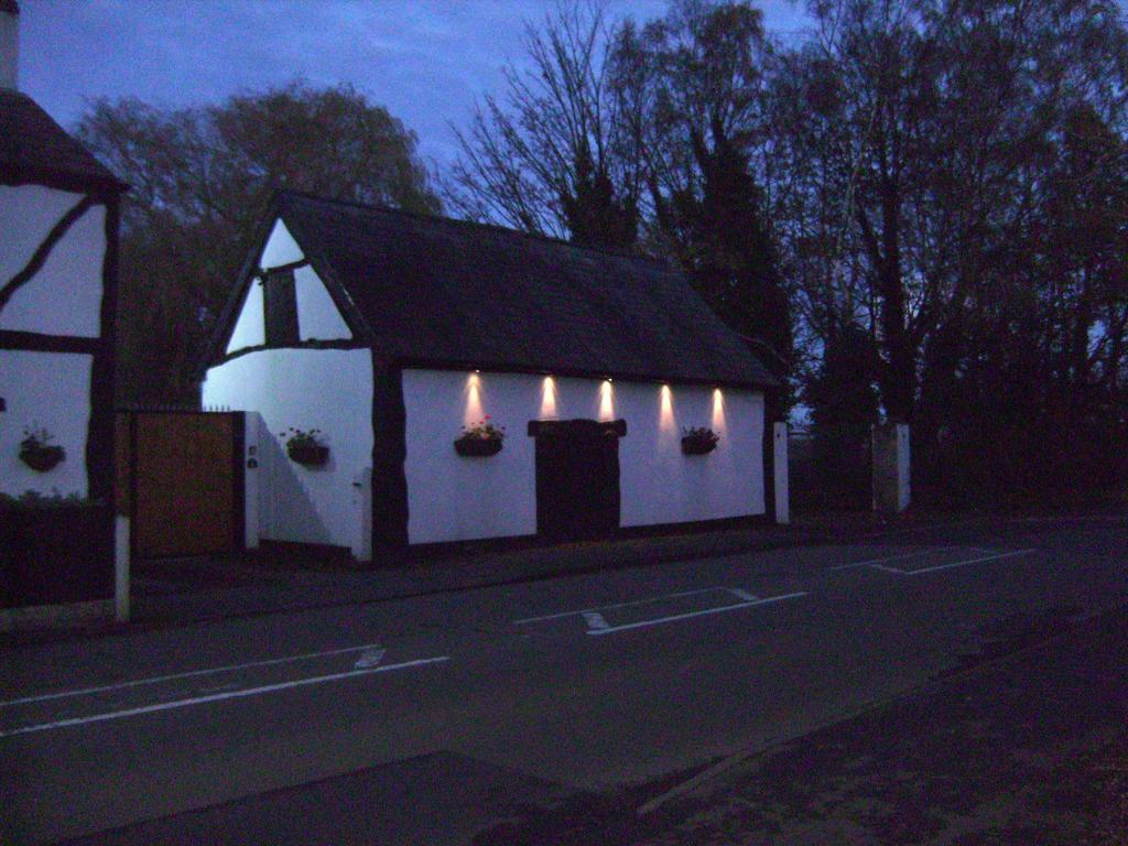Brook Barn B&B Hale  Exterior foto